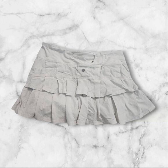 Lululemon Size 6 White Pace Rival Skirt - Picture 3 of 4